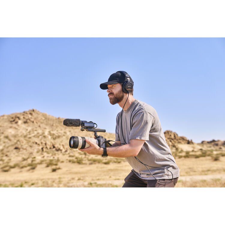 מצלמת וידאו מקצועית - Sony FX5 Cinema Camera – תמונה 19